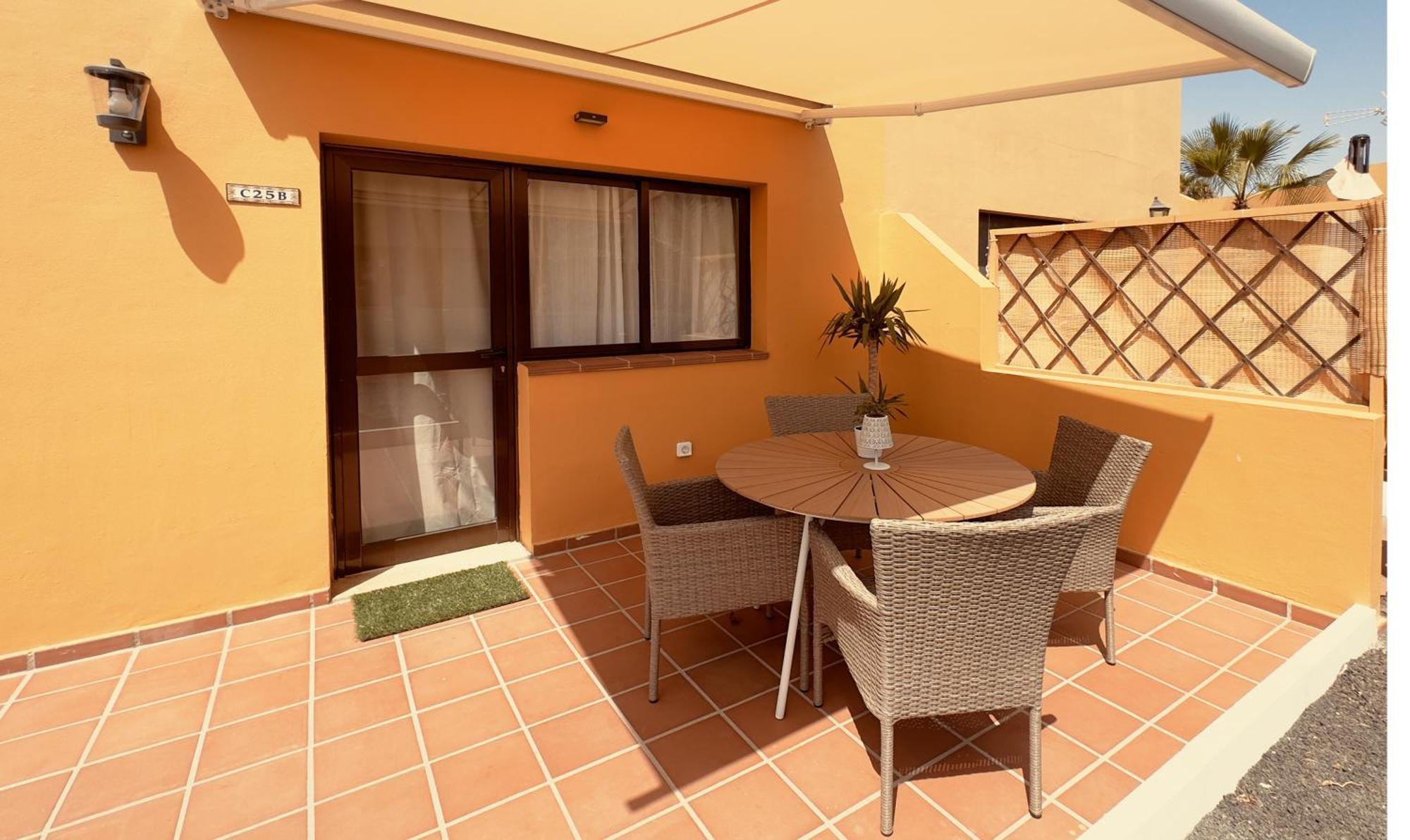 Golden Dream, Swimming Pool And Parking Villa คอร์ราเลโฮ ภายนอก รูปภาพ